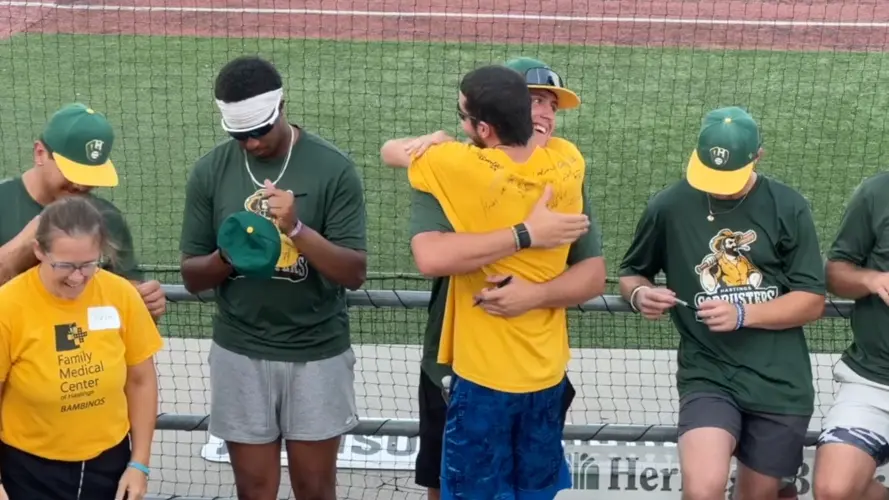 Sodbusters Host Bambinos at Duncan Field
