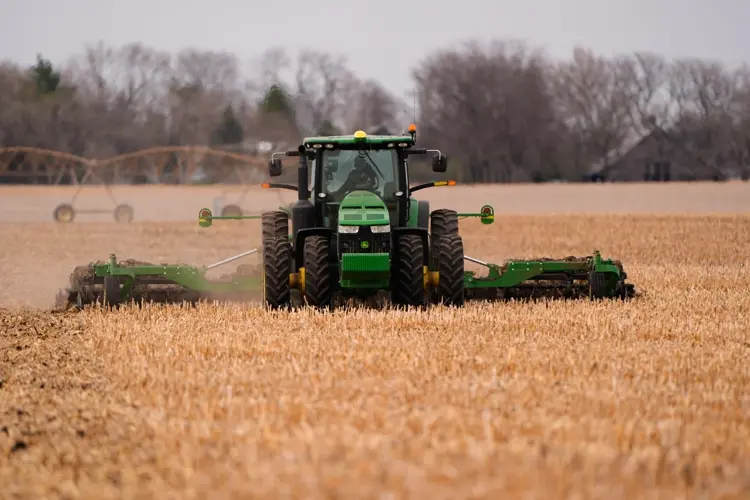 Ricketts introduces bill to give farmers ownership of agricultural data