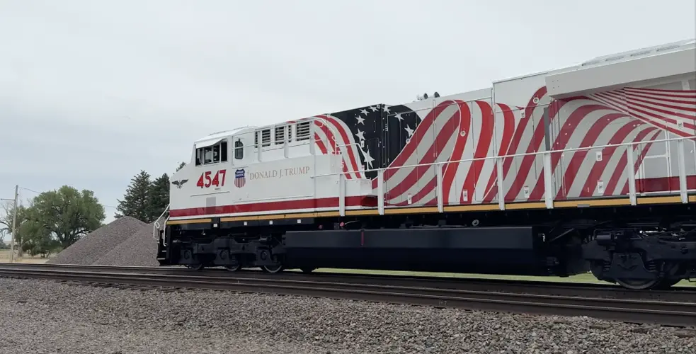 Union Pacific Railroad’s Newest commemorative locomotive No. 4547 embarks on first freight mission hauling Artemis III rocket parts