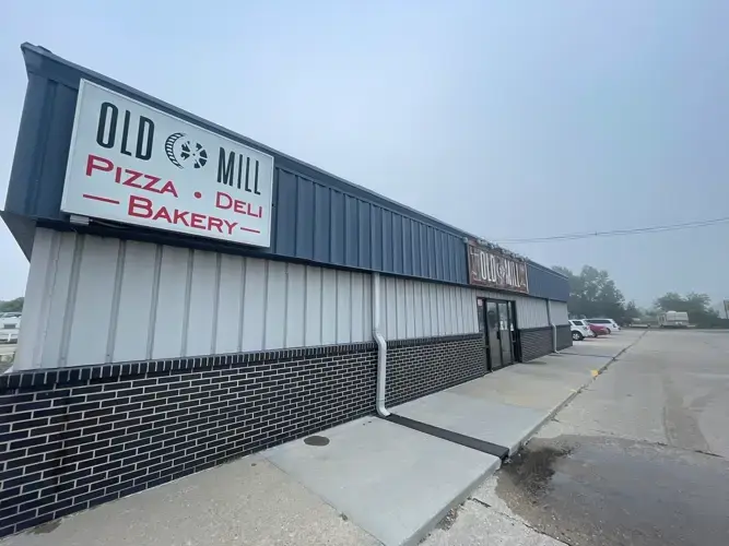 Valentine eatery to reopen later this month