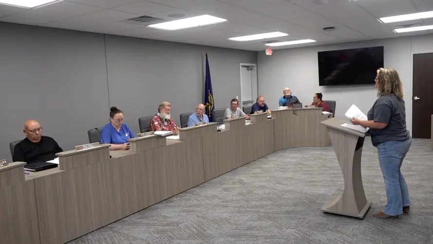 Fairbury council considers rate increase ordinance, approves amenities for city park, campground
