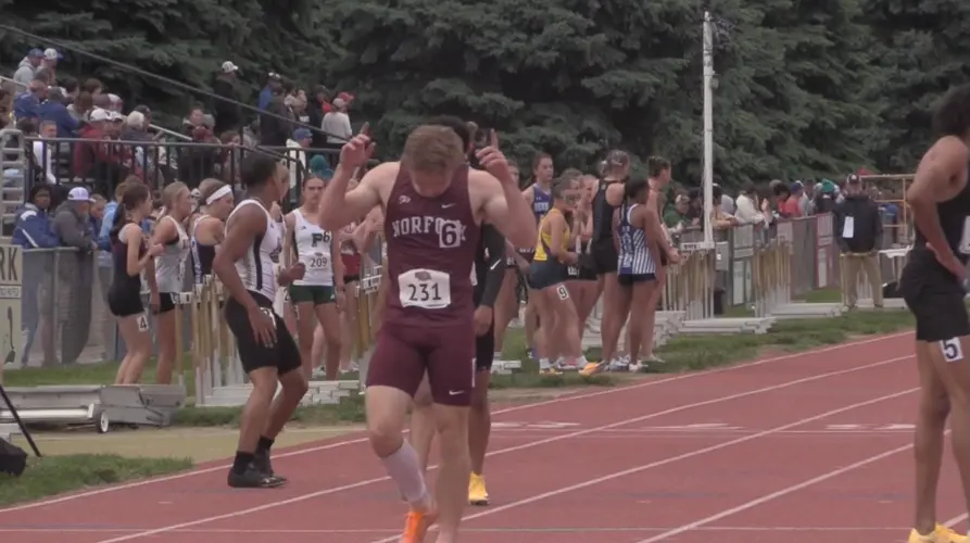 Svoboda destroys state record in the 400m with a chance to take two more golds