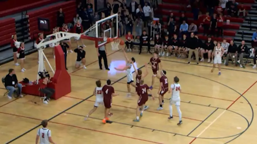 Auburn survives last-second shot by upset-minded Gothenburg