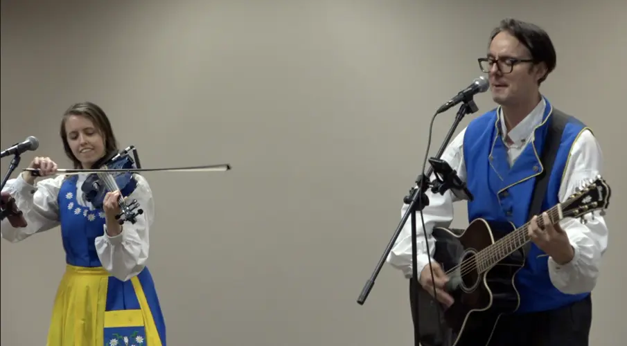 Scandinavian duo brings music, culture to Kearney Library