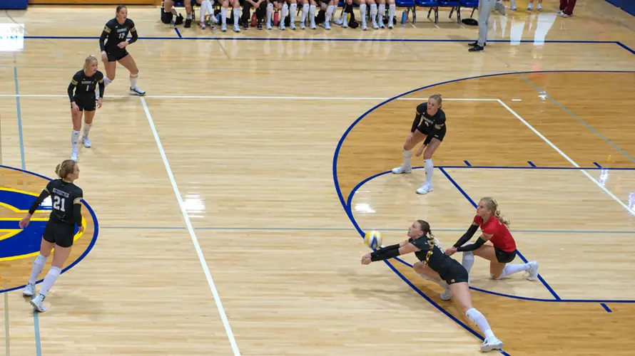 Lady Raiders Fall at No. 3 Gering