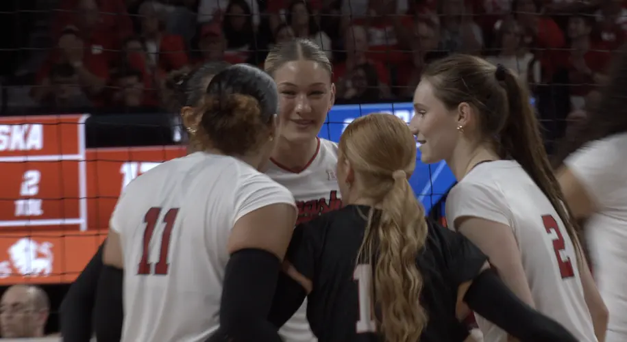 Shorthanded at middle blocker, top-ranked Huskers sweep Jays in I-80 rivalry