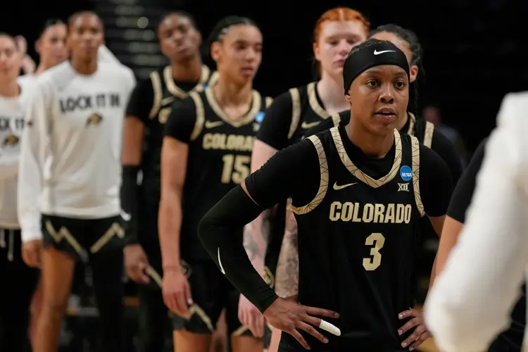 Illinois beats Colorado for 1st round win as youngest team in women's NCAA Tournament