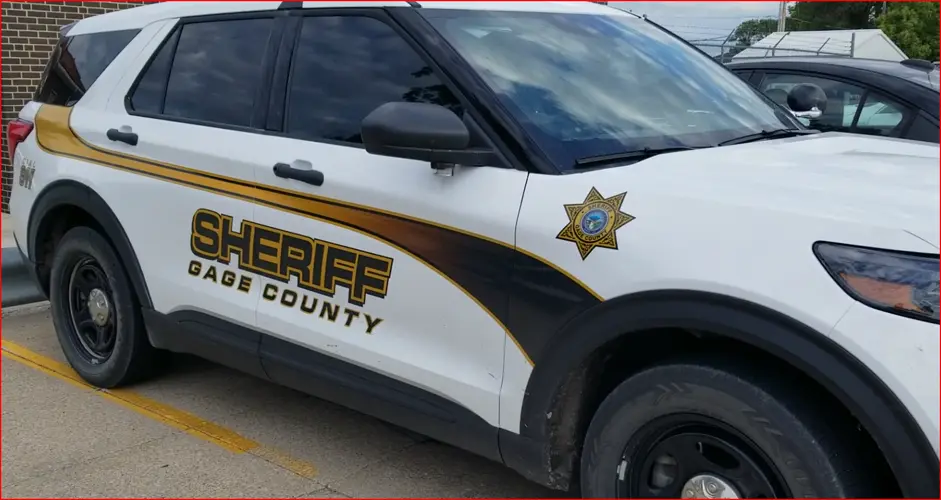 Sunday morning accident injures Saline County man