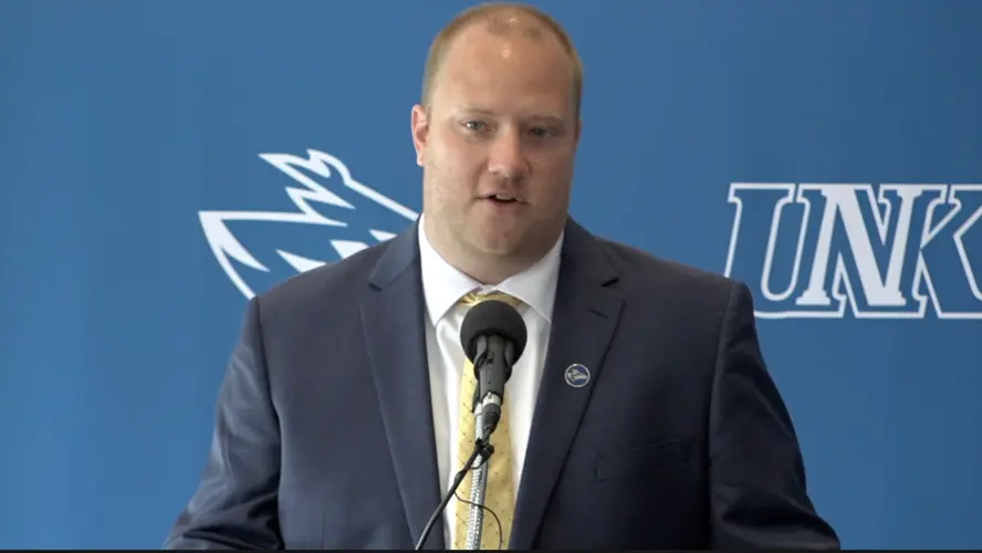 UNK extends women's basketball coach Drew Johnson through 2029