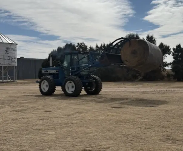 Central Nebraska rancher donates feed, fencing for fire victims