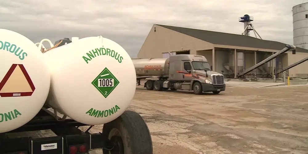 Agricultores de Nebraska reaccionan al plan de $1,300 millones para producir fertilizantes en EE. UU.