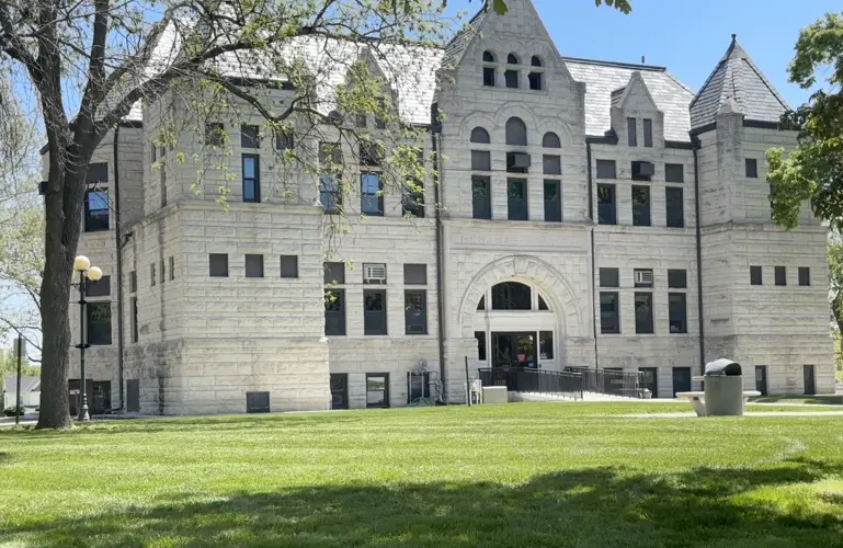 Auburn man charged with protection order violation