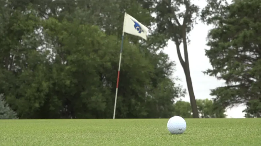 Back on the green, Pierce community rallies to save local golf course