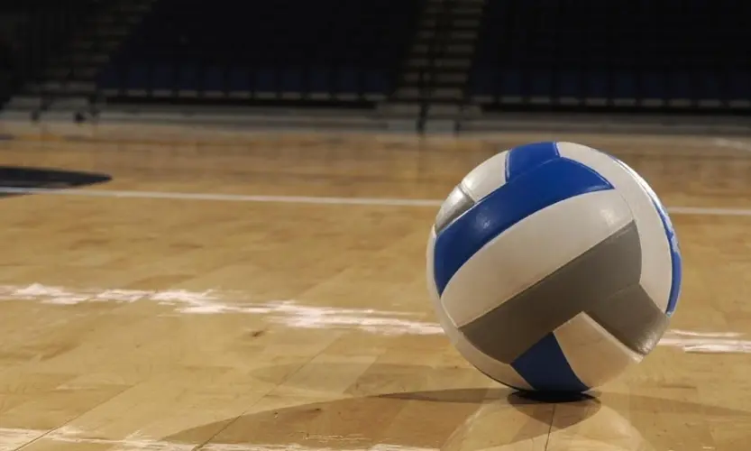 Lady Raiders Sweep Yuma, Earn First Win