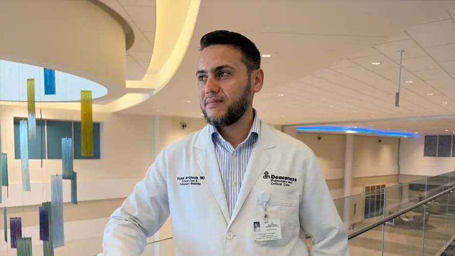 EE.UU. reanuda trámites migratorios para médicos, pero miles de inmigrantes siguen en espera