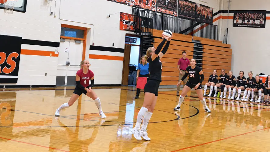Lady Raiders sweep Mitchell