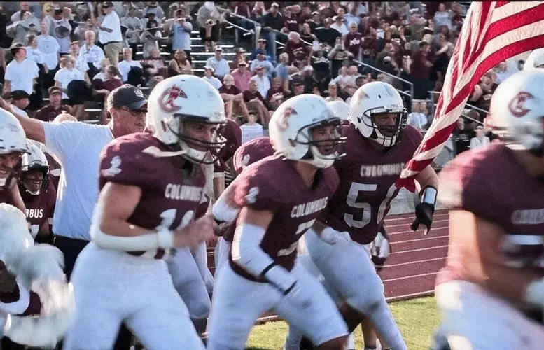 Discoverers Dominate Maroon Cup