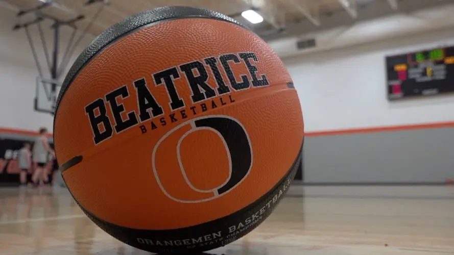 Lady Orange advance to district finals
