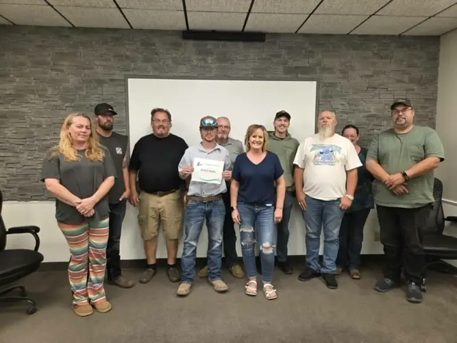 Cruise N Class Car Club awards $2,000 in scholarships to local students pursuing automotive careers