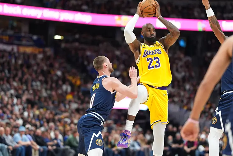 Colorado sports notes: LeBron James breaks the NBA career field goals record in the Lakers' 120-113 loss to the Nuggets