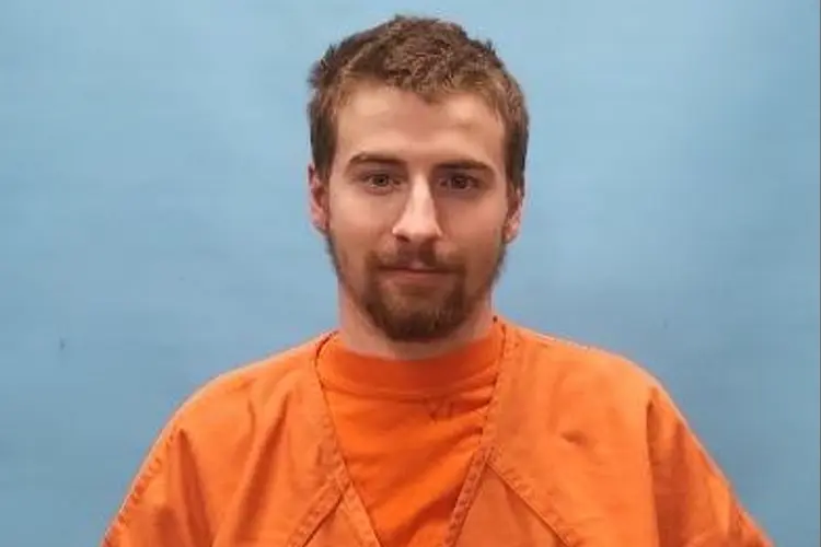 Iowa man charged in Utah killings wanted victims' cars and money to get home, prosecutors allege