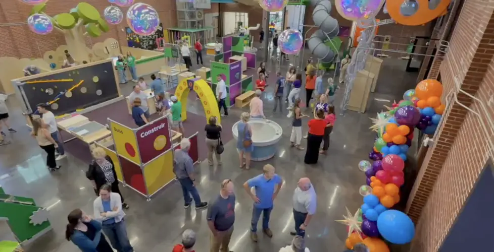 Epic Discovery Center abre en Grand Island después de siete años