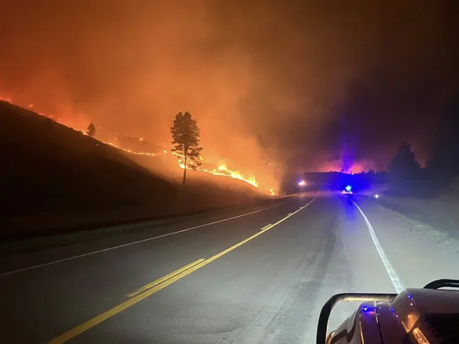South Fork Fire explodes to 800 acres in Sioux County, jumps Highway 20; evacuations ordered