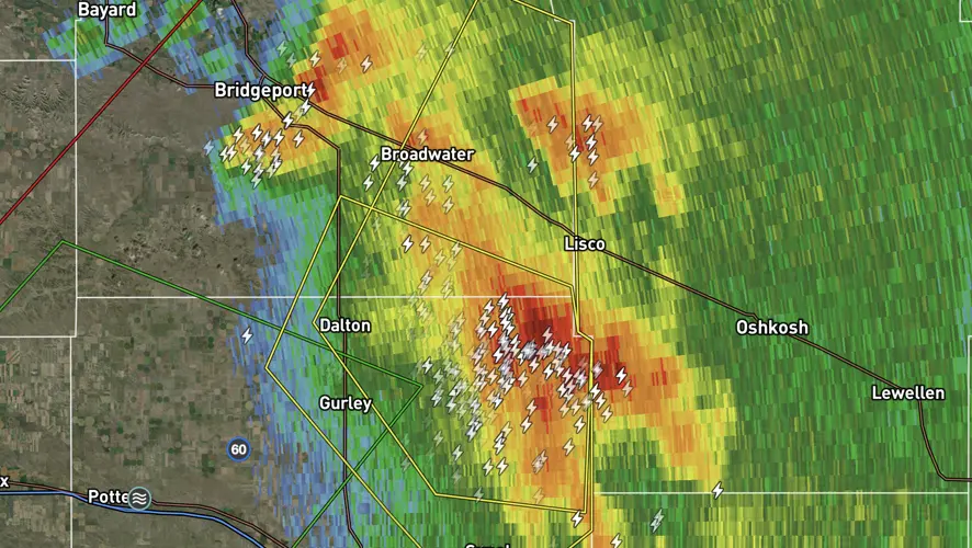 Severe thunderstorm warning continues east of Sidney