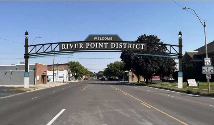 Norfolk City Council approves contracts for downtown gateway sign and festoon lighting