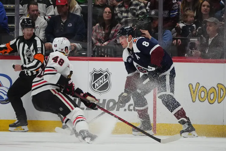 Makar scores 2 goals as NHL-leading Avalanche beat Blackhawks 3-1