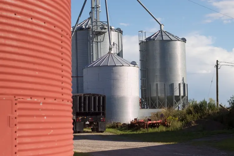 Nebraska regulators dismiss grain payment complaint against Ohio-based agribusiness