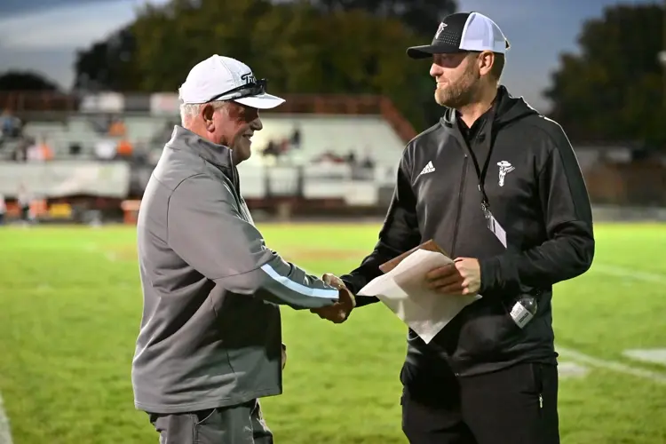 Three Sidney coaches earn Western Conference coaching awards