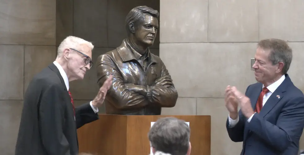 Tom Osborne inducted into Nebraska Hall of Fame