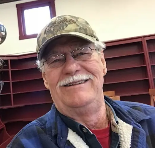 Leland "Lee" Max Vallier