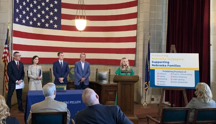 Pillen signs executive order seeking new restrictions on Nebraska cash assistance benefits