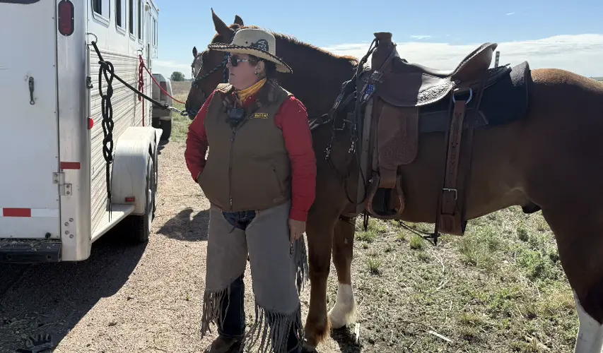 Pony Express Re-ride 2026 passes by Sidney