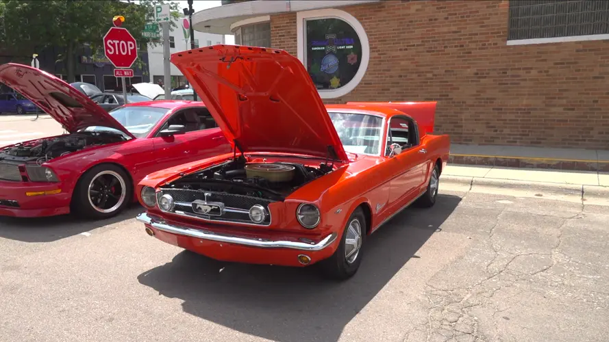 Hundreds pack River Point District for 6th annual Norfolk car show