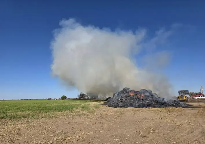 Local fire departments respond to Morrill haystack fire