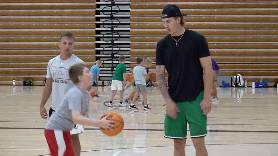 Baylor Scheierman Returns to Central Nebraska for Youth Basketball Camp