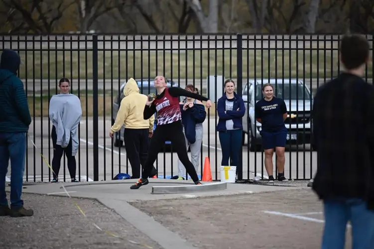 Throwers lead Chadron State at Easter Classic