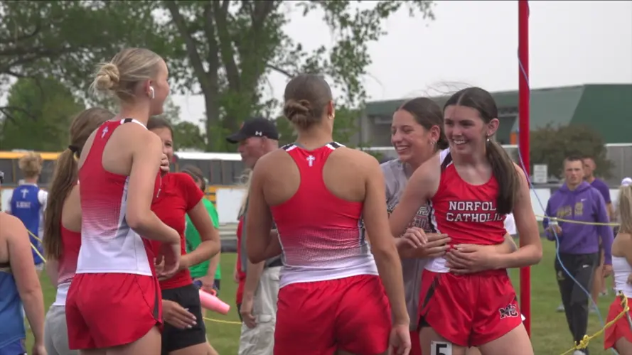 Norfolk Catholic sweeps Districts while freshmen punch tickets to State