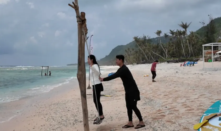 Travel content creators share honest opinions on Guam, from a healing getaway to concerning potholes