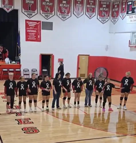 Potter-Dix Volleyball Team organizes fundraiser for bus driver