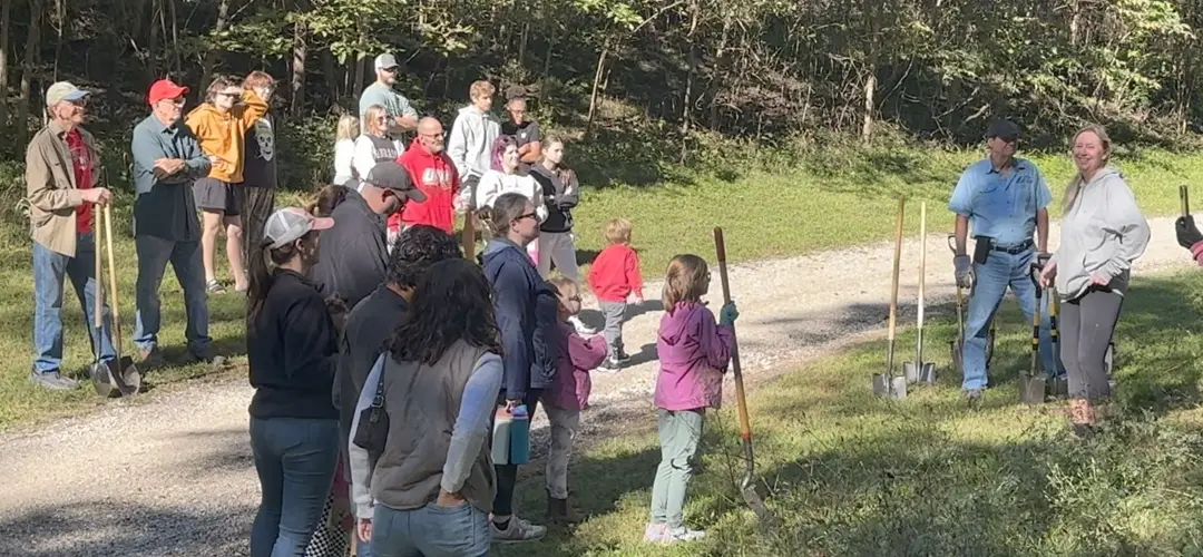 Union Pacific helps build nature park memories