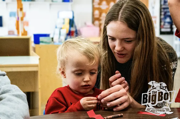 Sidney NHS students participate in Valentine’s party with local children